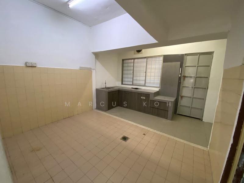 Rumah Teres 2.5-Tingkat untuk Disewa di Jalan Kuching (Kuala Lumpur) - Marcus Koh - Kitchen - PropertyGuru.com.my