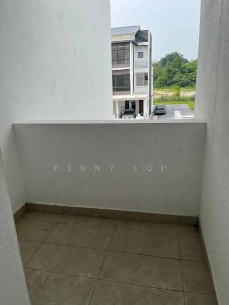 Rumah Bandar untuk Disewa di Taman Akasia (Semenyih) - Penny Loh - Exterior - PropertyGuru.com.my