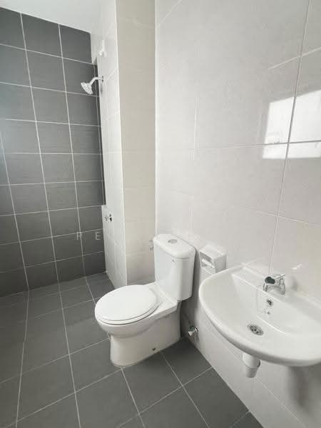 Rumah Bandar untuk Disewa di Taman Akasia (Semenyih) - Penny Loh - Bathroom - PropertyGuru.com.my