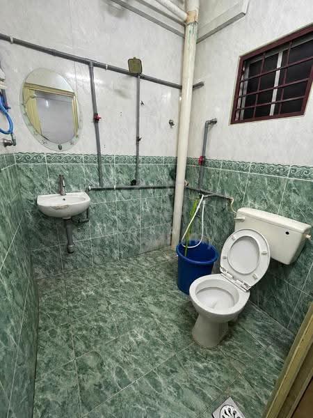 Rumah Teres 2-Tingkat untuk Dijual di Saujana Puchong (Puchong) - Flora T - Bathroom - PropertyGuru.com.my