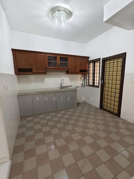 Terraced House for Sale in Ayer Keroh (Melaka) - Angie Ng - Kitchen - PropertyGuru.com.my