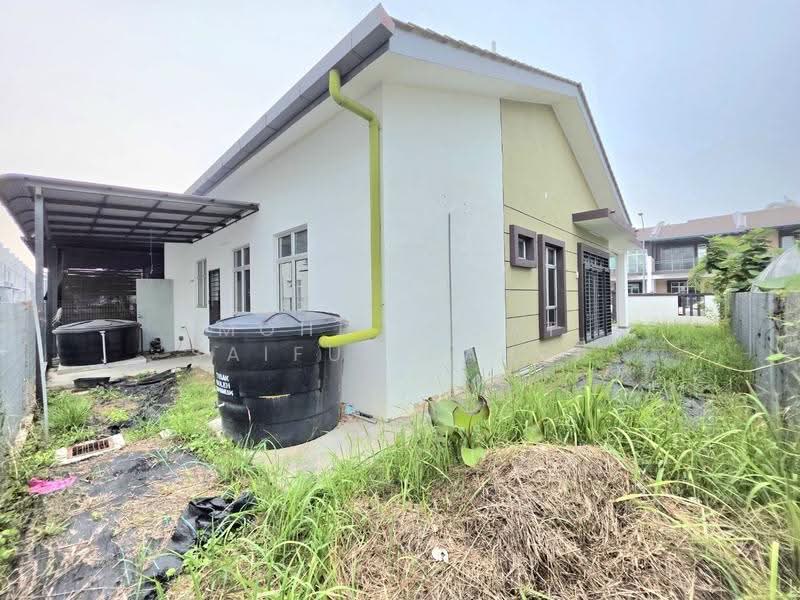 Rumah Berkembar untuk Dijual di Taman Bentara (Kuala Selangor) - Mohd Aizat Saiful Bahri - Exterior - PropertyGuru.com.my