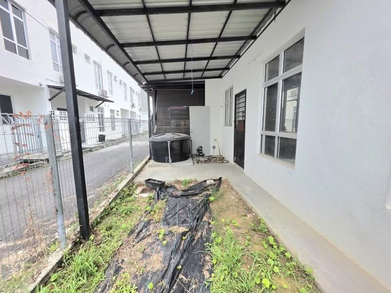 Rumah Berkembar untuk Dijual di Taman Bentara (Kuala Selangor) - Mohd Aizat Saiful Bahri - Exterior - PropertyGuru.com.my