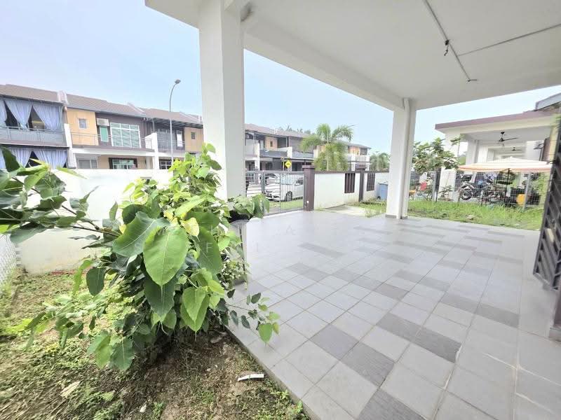 Rumah Berkembar untuk Dijual di Taman Bentara (Kuala Selangor) - Mohd Aizat Saiful Bahri - PropertyGuru.com.my