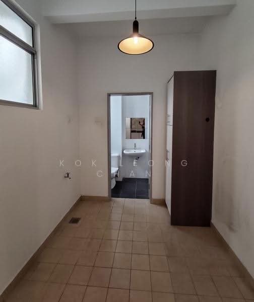 Bathroom & Laundry Area