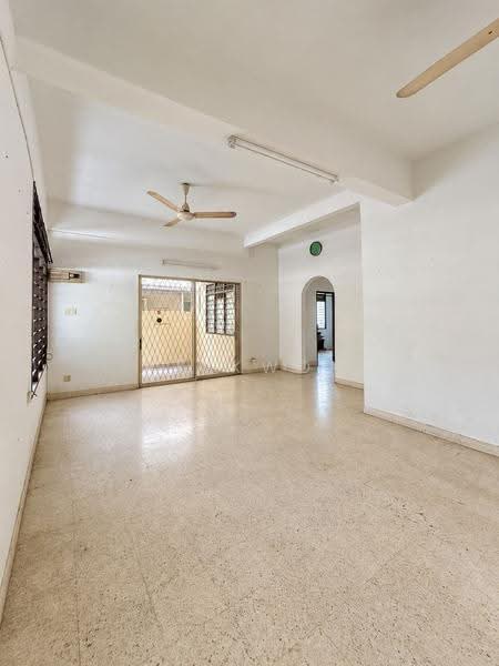 Semi-Detached House for Sale in Tanjung Bungah (Penang) - KK Kwok - Living Room - PropertyGuru.com.my