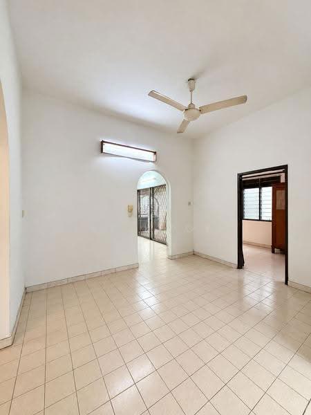 Semi-Detached House for Sale in Tanjung Bungah (Penang) - KK Kwok - Living Room - PropertyGuru.com.my