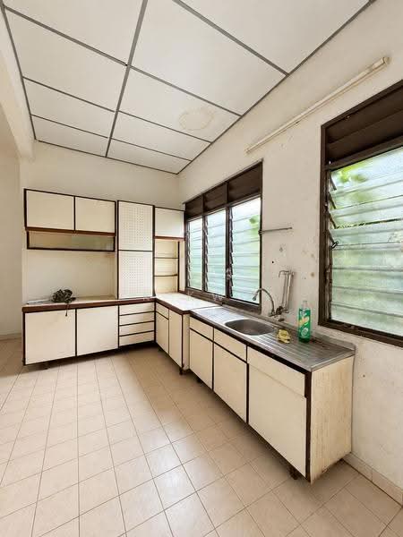 Semi-Detached House for Sale in Tanjung Bungah (Penang) - KK Kwok - Kitchen - PropertyGuru.com.my