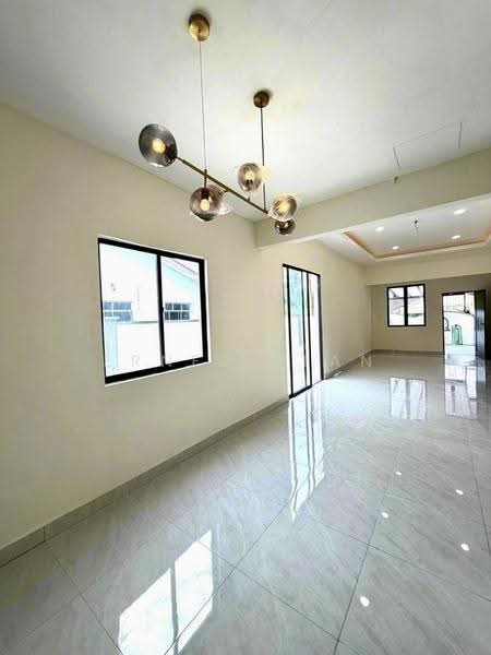 Semi-Detached House for Sale in Taman Megah Ria (Masai) - Erness Tan - Living Room - PropertyGuru.com.my