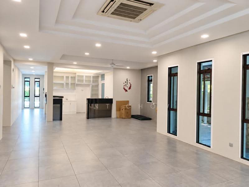 Rumah Banglo untuk Dijual di Meru Valley (Ipoh) - Kent Chow - Living Room - PropertyGuru.com.my