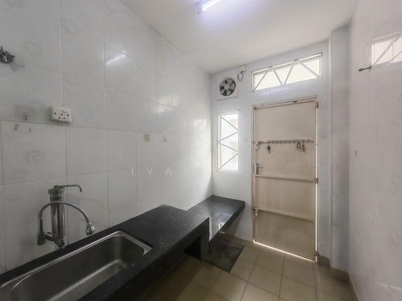 2-storey Terraced House for Sale in Bandar Seri Botani (Ipoh) - Ivan Tai - Kitchen - PropertyGuru.com.my