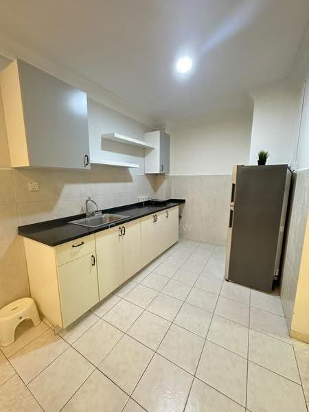 Condominium for Rent at Casa Tropicana - CS OW - Kitchen - PropertyGuru.com.my
