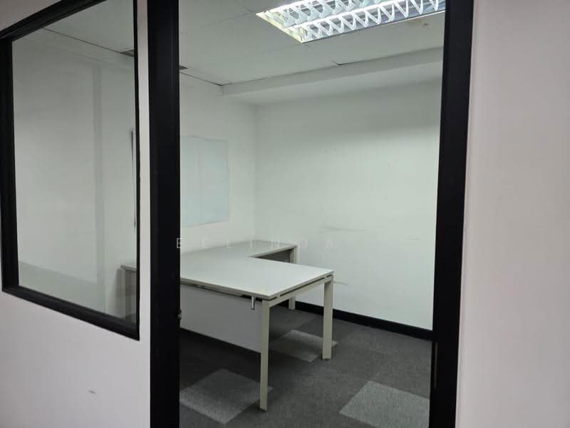 Mgr Room