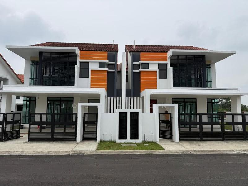 Rumah Berkembar untuk Dijual di Bandar Dato Onn (Tebrau) - Jocelyn Onn - Exterior - PropertyGuru.com.my