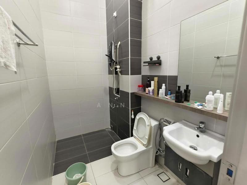 Cluster House for Sale in Taman Nusa Bestari (Iskandar Puteri (Nusajaya)) - Ann . - Bathroom - PropertyGuru.com.my