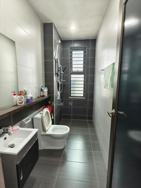 Cluster House for Sale in Taman Nusa Bestari (Iskandar Puteri (Nusajaya)) - Ann . - Bathroom - PropertyGuru.com.my