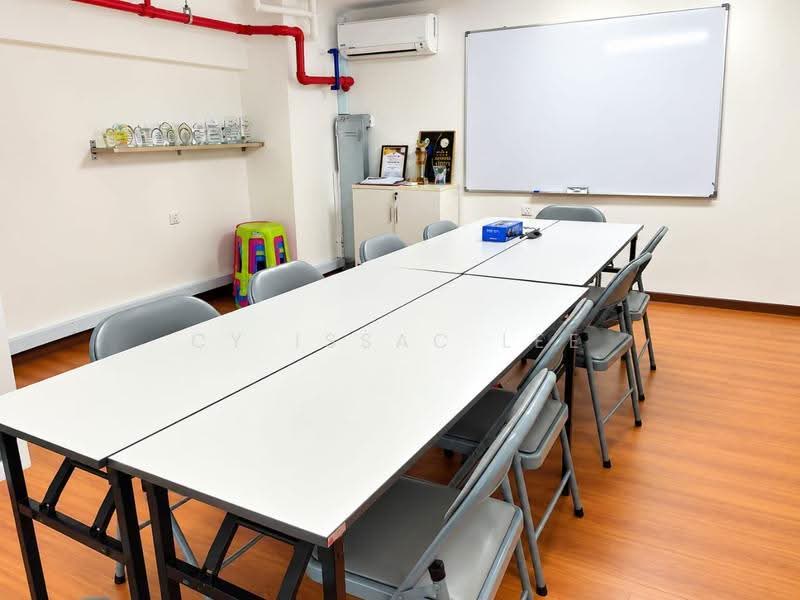 Pejabat untuk Disewa di Taman Bukit Jambul (Bukit Jambul) - Cy Issac Lee - Study - PropertyGuru.com.my
