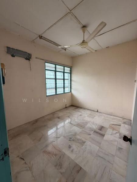 Rumah Flat untuk Dijual di Rasah Jaya Flat - Wilson Wong - Interior - PropertyGuru.com.my