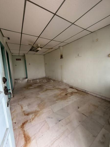 Rumah Flat untuk Dijual di Rasah Jaya Flat - Wilson Wong - Interior - PropertyGuru.com.my