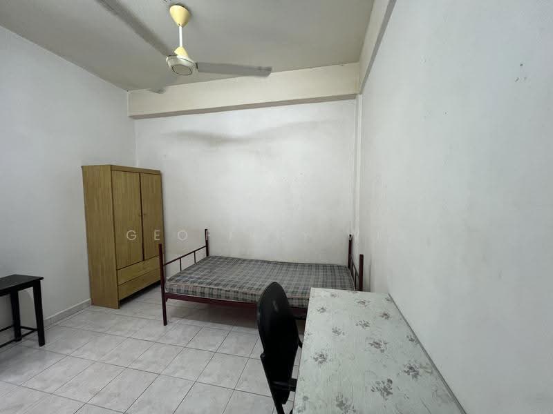 Apartment for Rent at Pangsapuri Bukit Beruang Utama - Geoffery Wee - Bedroom - PropertyGuru.com.my