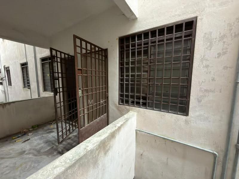 Flat for Sale at Taman Kampar Perdana - Mr Lee - Exterior - PropertyGuru.com.my