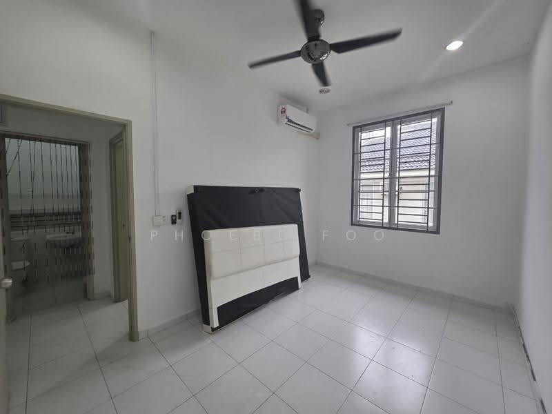 Semi-Detached House for Sale in Taman Setia Indah (Tebrau) - Phoebe Foo - Bedroom - PropertyGuru.com.my