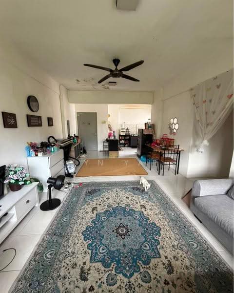 Pangsapuri untuk Dijual di Sutra Villa - Jyn Yap - Living Room - PropertyGuru.com.my
