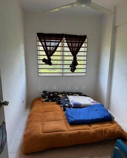 Pangsapuri untuk Dijual di Sutra Villa - Jyn Yap - Bedroom - PropertyGuru.com.my