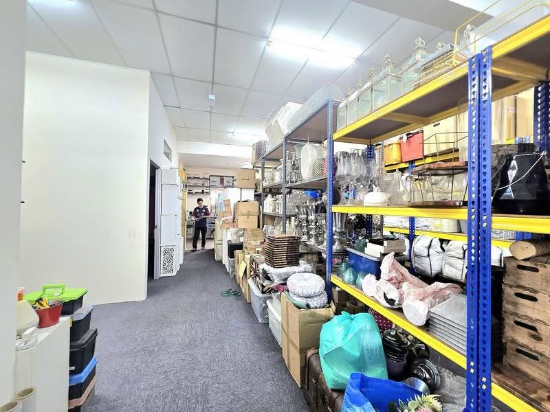 Shop / Office for Sale in Kawasan Perindustrian Batu Caves (Batu Caves) - Abid Sabarudin - PropertyGuru.com.my