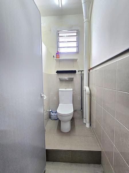 Shop / Office for Sale in Kawasan Perindustrian Batu Caves (Batu Caves) - Abid Sabarudin - Bathroom - PropertyGuru.com.my