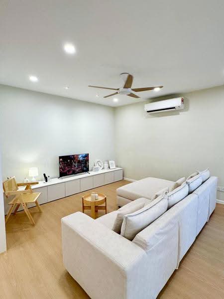 Condominium for Sale at Andalucia - Hannah Han - Living Room - PropertyGuru.com.my