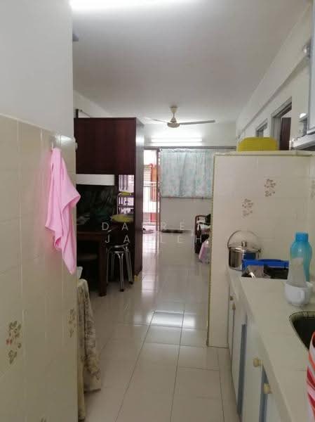 Rumah Flat untuk Dijual di Lorong Semarak Api - Darren Jalleh - Kitchen - PropertyGuru.com.my