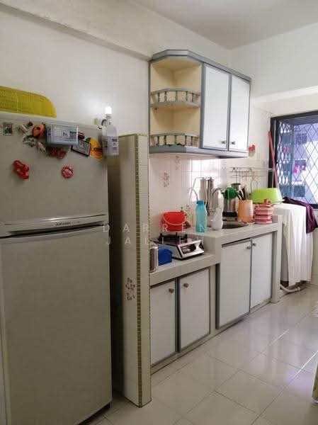 Rumah Flat untuk Dijual di Lorong Semarak Api - Darren Jalleh - Kitchen - PropertyGuru.com.my