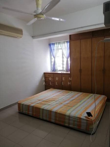 Rumah Flat untuk Dijual di Lorong Semarak Api - Darren Jalleh - Bedroom - PropertyGuru.com.my