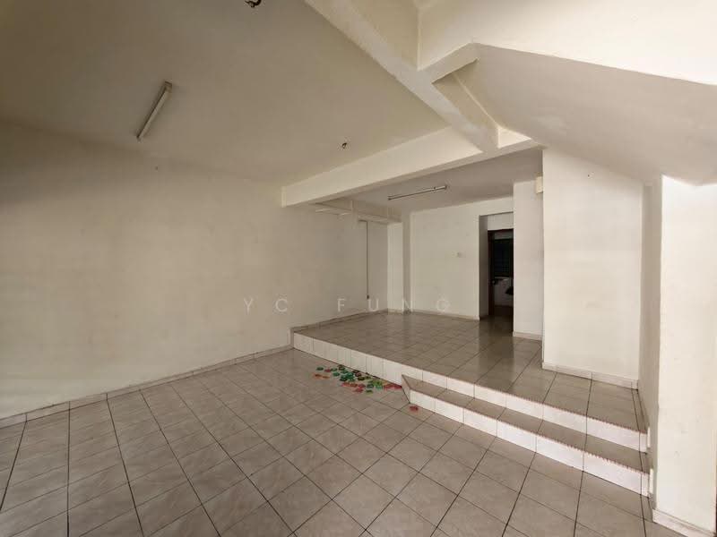 2-storey Terraced House for Rent in Taman Bukit Mewah (Tampoi) - YC Fung - Interior - PropertyGuru.com.my