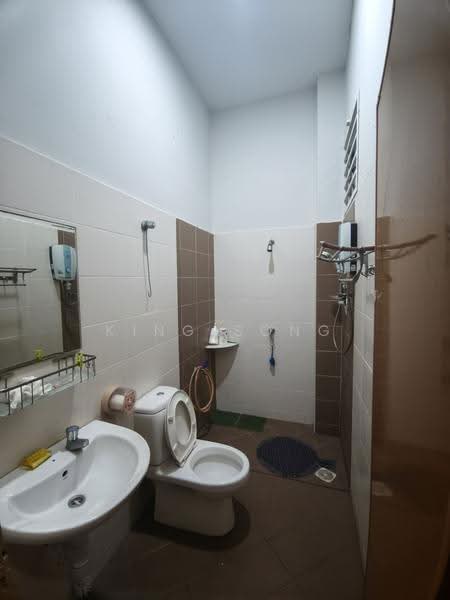 Rumah Kluster untuk Dijual di Taman Krubong Jaya (Krubong) - King Song - Bathroom - PropertyGuru.com.my