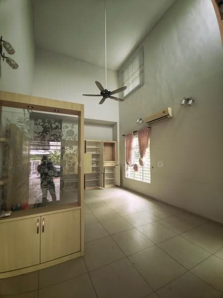 Rumah Kluster untuk Dijual di Taman Krubong Jaya (Krubong) - King Song - Living Room - PropertyGuru.com.my