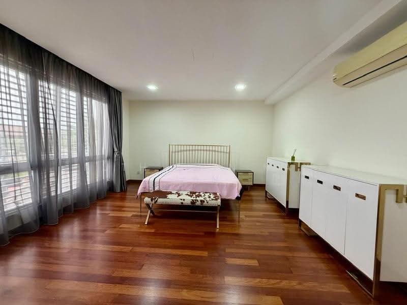 Bungalow House for Sale in Taman Taynton View (Cheras) - Ruth Chin May Lan - Bedroom - PropertyGuru.com.my