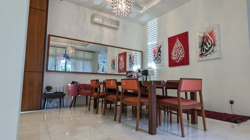 Bungalow House for Sale in Kampung Pantai Jerjak (Gelugor) - Agnes Lim - Dining Room - PropertyGuru.com.my