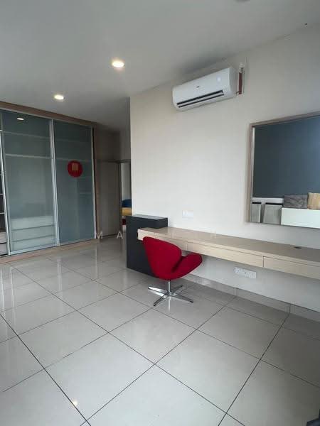 Rumah Teres 2-Tingkat untuk Dijual di Taman Adda Heights (Tebrau) - Max Loh - Master Bedroom - PropertyGuru.com.my