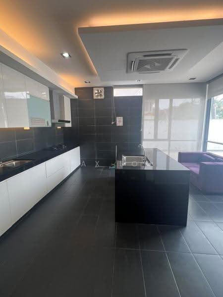Rumah Teres 2-Tingkat untuk Dijual di Taman Adda Heights (Tebrau) - Max Loh - Kitchen - PropertyGuru.com.my