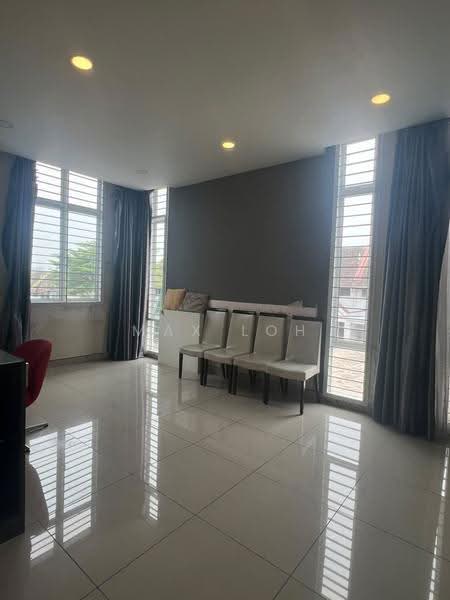 Rumah Teres 2-Tingkat untuk Dijual di Taman Adda Heights (Tebrau) - Max Loh - Living Room - PropertyGuru.com.my