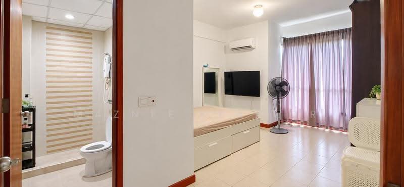 Kediaman Servis untuk Dijual di Sri Acappella - Maznee Realtor - Bathroom - PropertyGuru.com.my