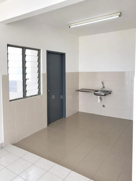 Pangsapuri untuk Dijual di PR1MA Presint 11 - Amirruddin . - Kitchen - PropertyGuru.com.my