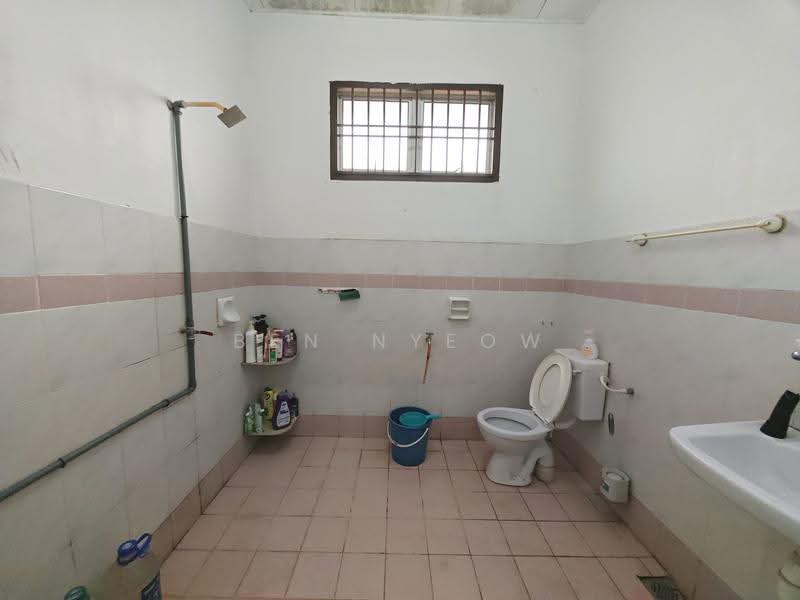 Rumah Teres 2-Tingkat untuk Disewa di Taman Nusa Bestari 2 (Iskandar Puteri (Nusajaya)) - Ben Nyeow - Bathroom - PropertyGuru.com.my
