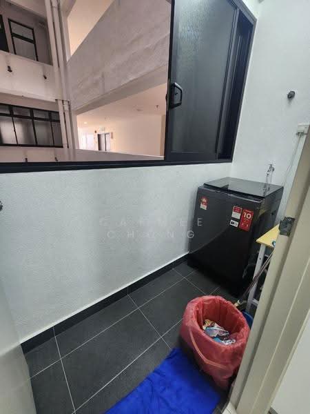 Kediaman Servis untuk Disewa di RESIDENSI IDAMAN RIA - Carmee Chong - Balcony - PropertyGuru.com.my