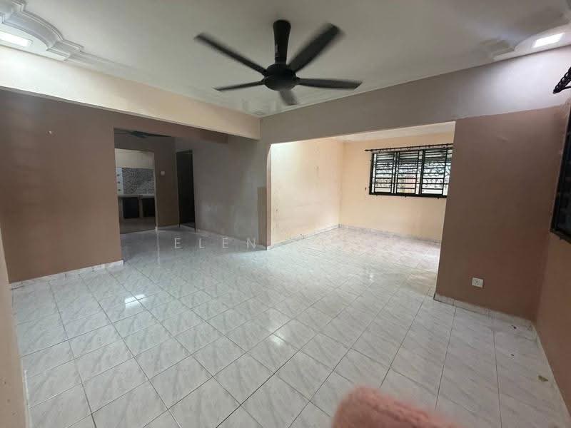 2-storey Terraced House for Rent in Taman Damai Jaya (Skudai) - Elena Lim - Living Room - PropertyGuru.com.my