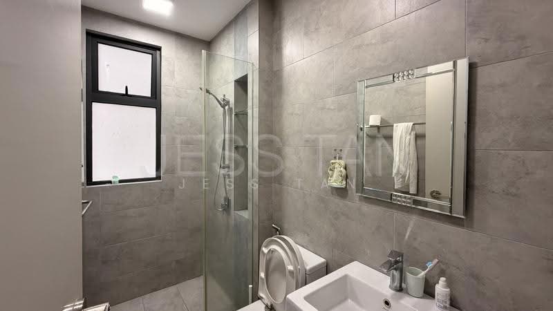 Unit 1 - Bedroom 1 bathroom