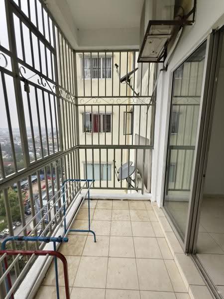 Pangsapuri untuk Disewa di Pangsapuri Damai Mewah B - Derick Wu - Balcony - PropertyGuru.com.my