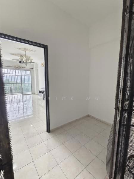 Pangsapuri untuk Disewa di Pangsapuri Damai Mewah B - Derick Wu - Living Room - PropertyGuru.com.my